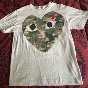 Comme des Garcons Play (Tee)